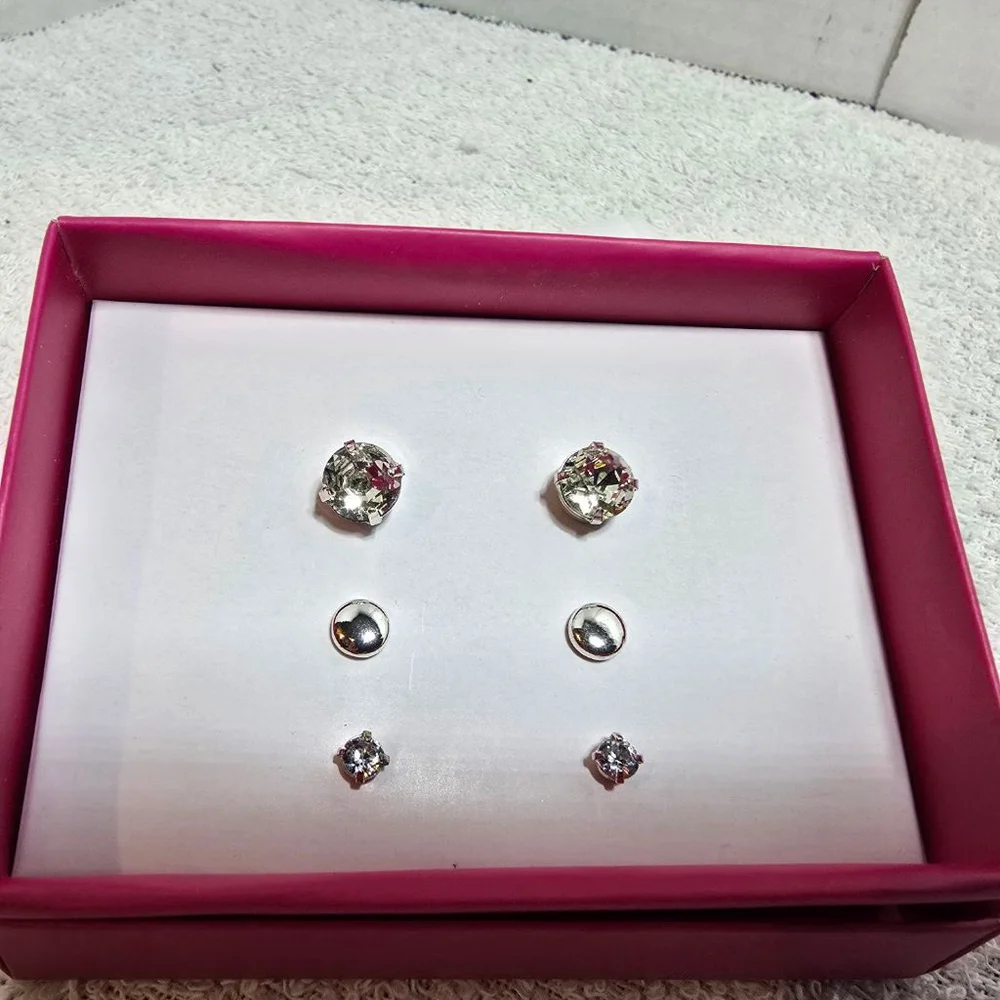 Avon this set